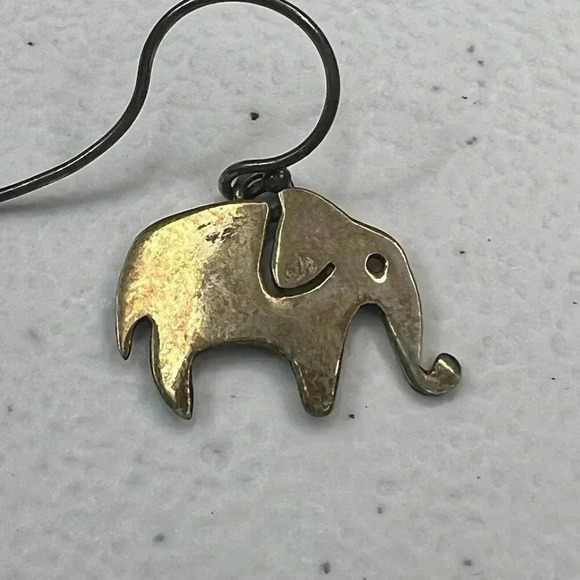 925 Sterling Silver Vintage Petite Elephant Dangle Earrings AHO Mexico Cute - Picture 3 of 4